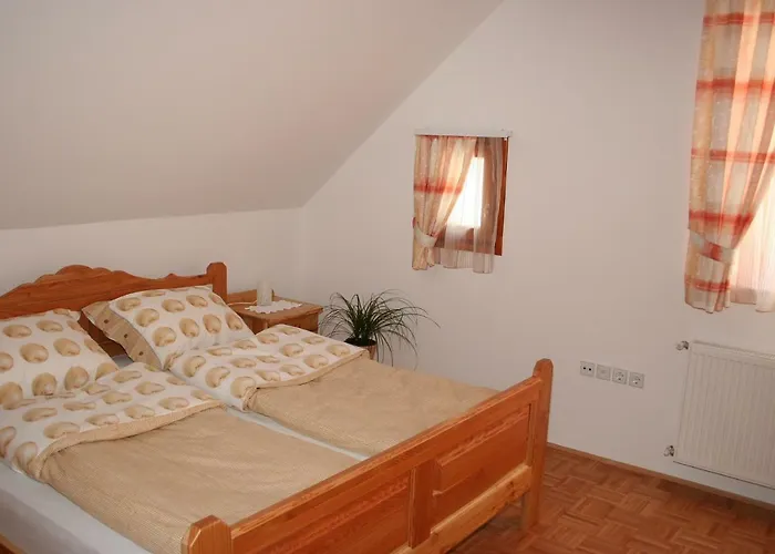 Farm Bukovje Smještaj na farmi *